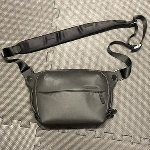 Peak Design Sling 3L V2